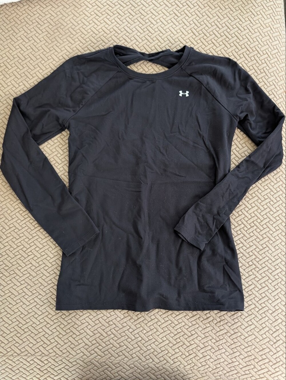 Under Armour Black Women's Long-Sleeve Performance Top